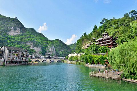 【鎮遠古城+梵凈山純玩2日游】欣賞古城夜景，探秘梵山凈土?尋訪鎮遠古城風情 貴州2日游經典線路