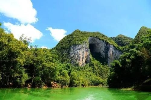 貴陽旅行社-黔山秀水5日游-打卡貴州避暑圣地 -黃果樹大瀑布-格凸河-山里江南-多彩文創園-西江千戶苗寨